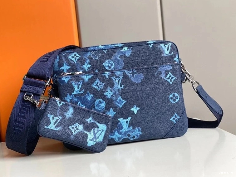 LOUIS TRIO VUITTON MESSENGER 0109